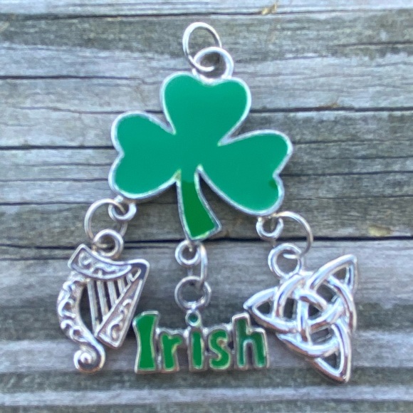Irish Shamrock pendant with Harp and triquetra silver plated - Picture 3 of 7